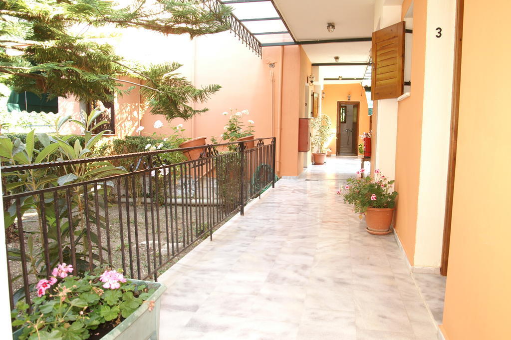 Milos Studios Parga Exterior photo